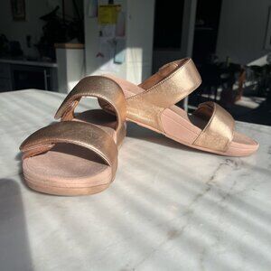 FitFlop Women's Rose Gold and Pink Sandals | Flip Flops